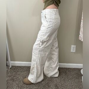 American Eagle Super High Rise Baggy Wide leg cargo pants, 10